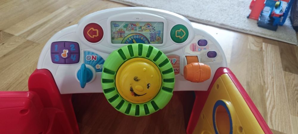 Детска музикална количка Fisher Price