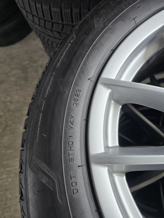 4 Броя 225/60/18 Bridgestone 6,5mm 23dot