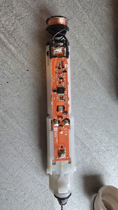 Periuta de dinti Oral B Vitality pentru piese