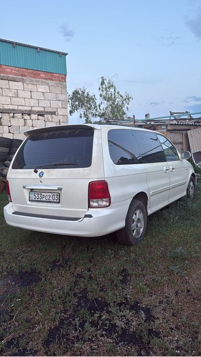 Продам машину  2,5 млн