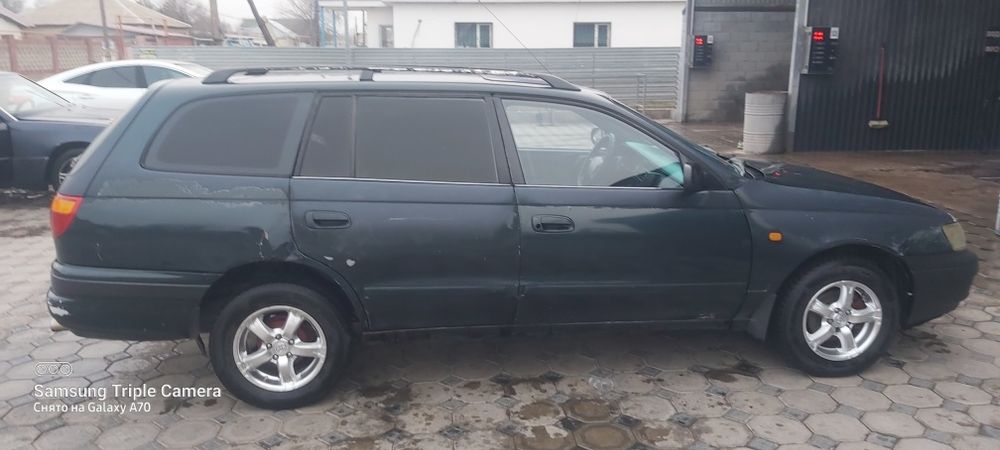 Тойота карина е универсал