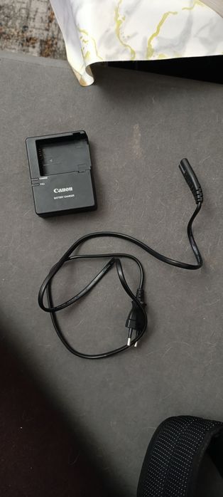 Продам профессиональный фотоаппарат