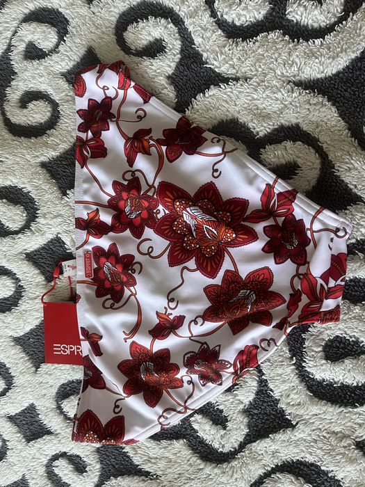 Ново долнище на бански Esprit