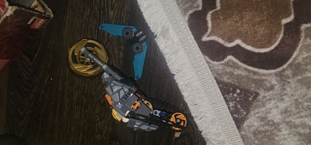 Lego ninjago si ford gt tehnic
