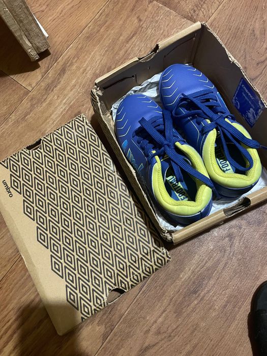 Футболни стоножки Umbro