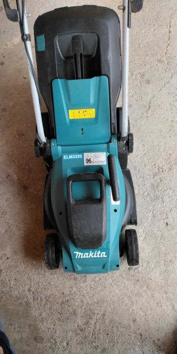 Електрическа косачка за трева Makita ELM3320