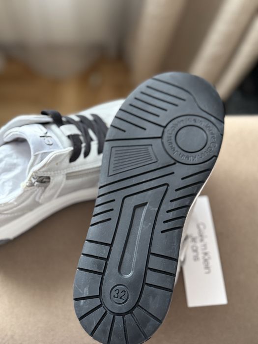 Детски маратонки Calvin Klein 32 номер Нови