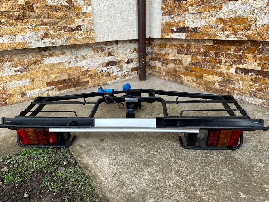 Vând suport auto Thulle pentru 2 biciclete