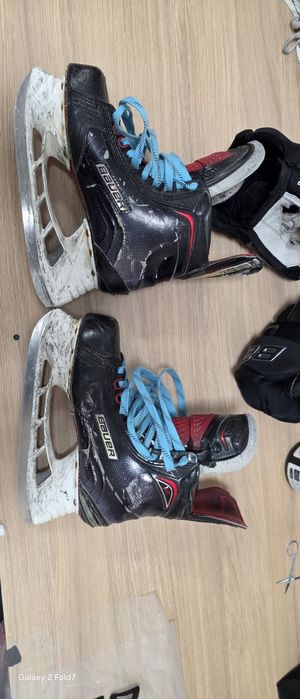 Продам коньки Bauer 1X размер 7D