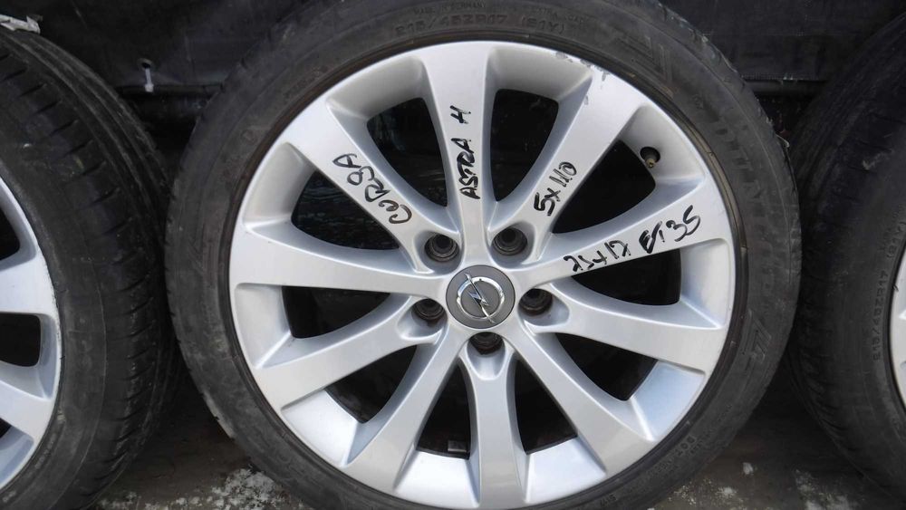 Jante 5x110 Opel Corsa  Astra H  215 45 17 vara Dunlop