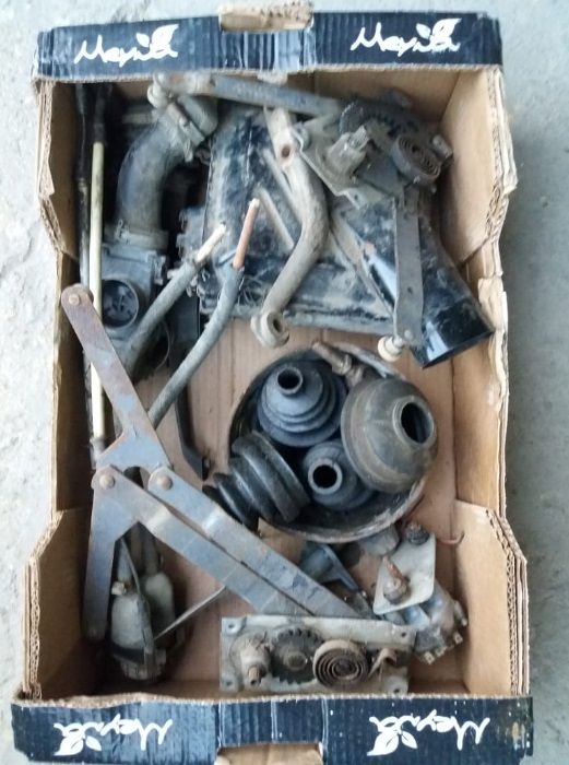 Продавам Вартбург 1.3 на части