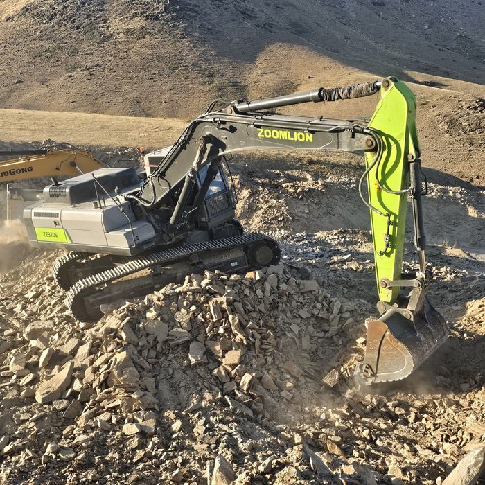 Эксковатор гусеничный