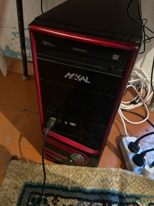 Компьютер настолны