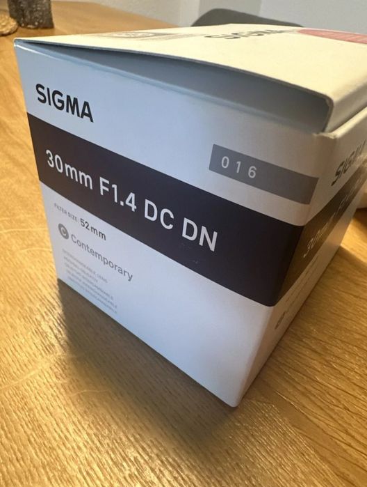 Sigma 30mm F1.4 DC DN Contemporary Sony E-mount  / Перфектно състояние!