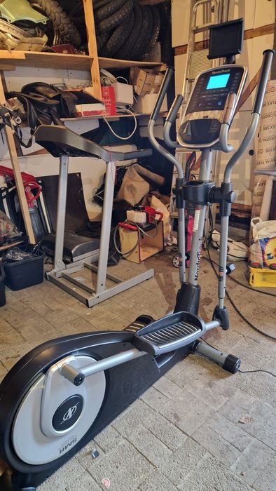 De vanzare bicicleta (stepper) eliptica nordictrack SE 3I