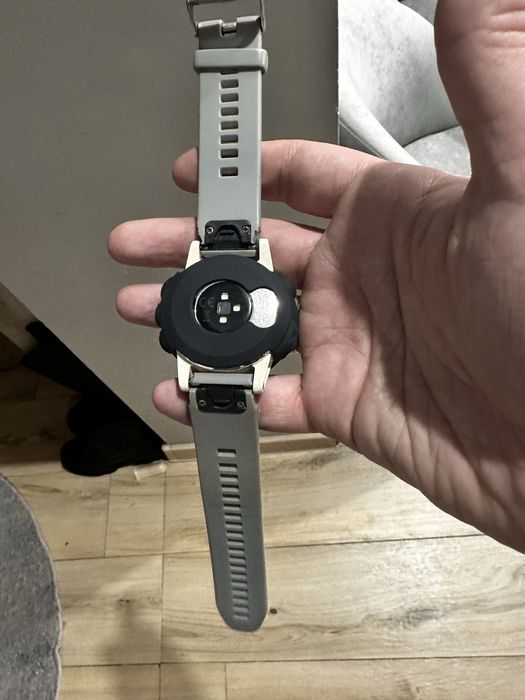 Продам часы Garmin fenix  Sapphire 5s