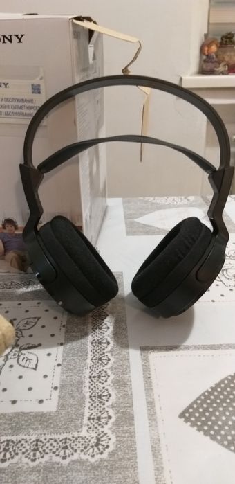 Продам новые наушники