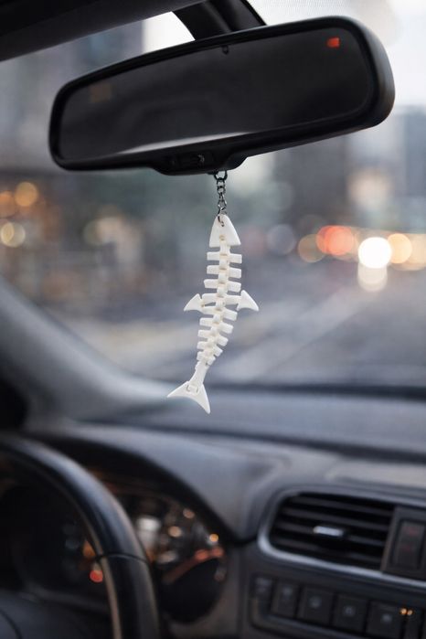 Брелок “Скелет акулы”