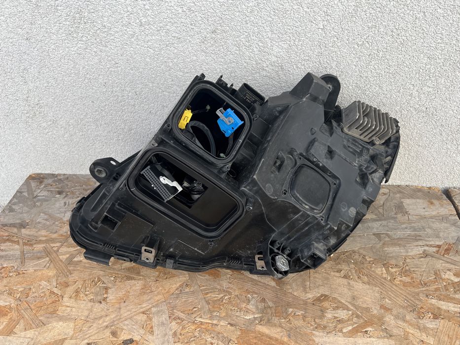 Far dreapta Mercedes C Class W205 Full LED Intelligent Light System