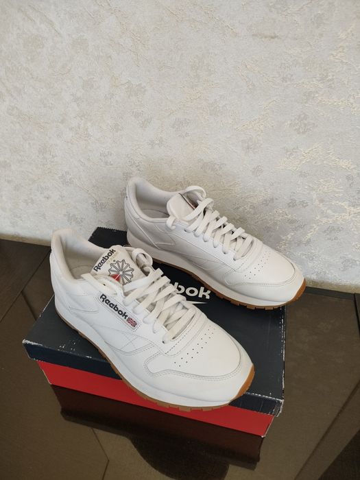 Reebok Classic 42р