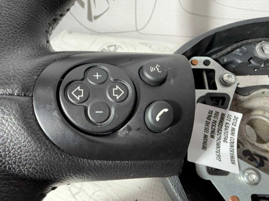 Volan piele multifuncțional Mini Countryman R60 / Paceman R61 / Cooper R56 2010-2016 2012 Cod OEM: 6782595 6782596 (1C4)