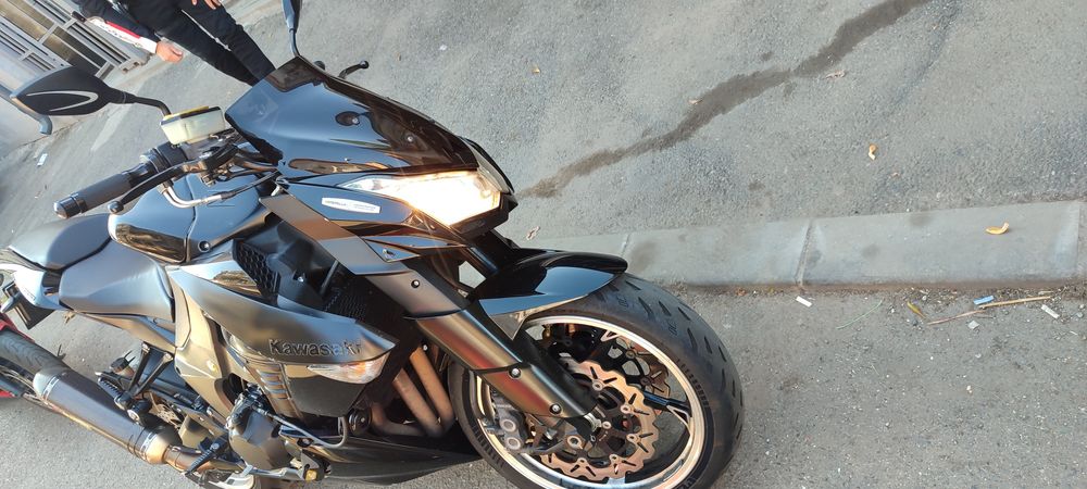 Kawasaki Z1000, 2010