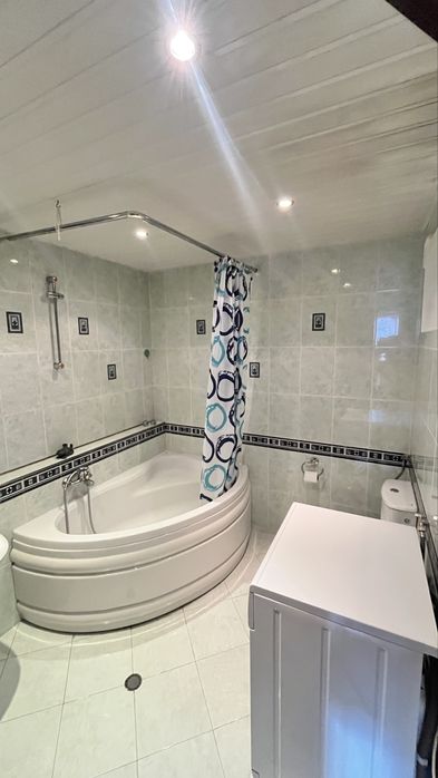 Дава се под наем Тристаен апартамент в София, Красно село - 88 кв.м за 897.6 € - Снимка #4