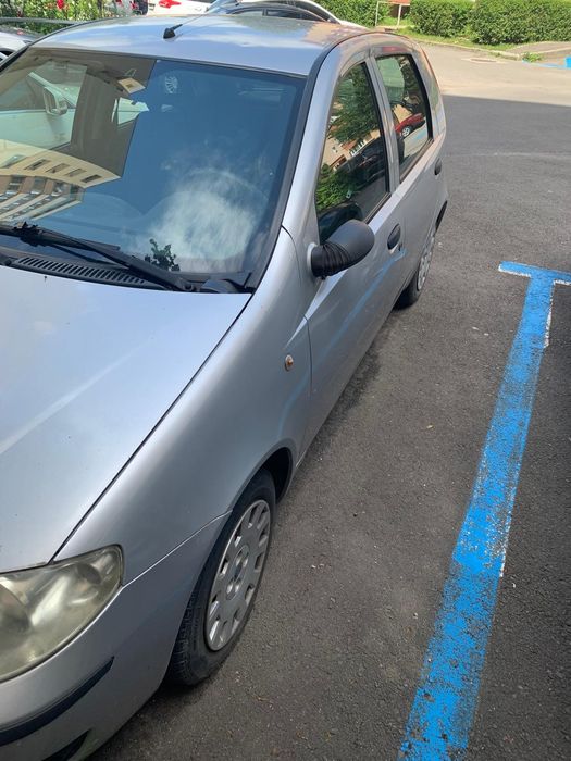 Fiat Punto 2008 • 68.300 km reali • 5 uși • 3.200 € negociabil