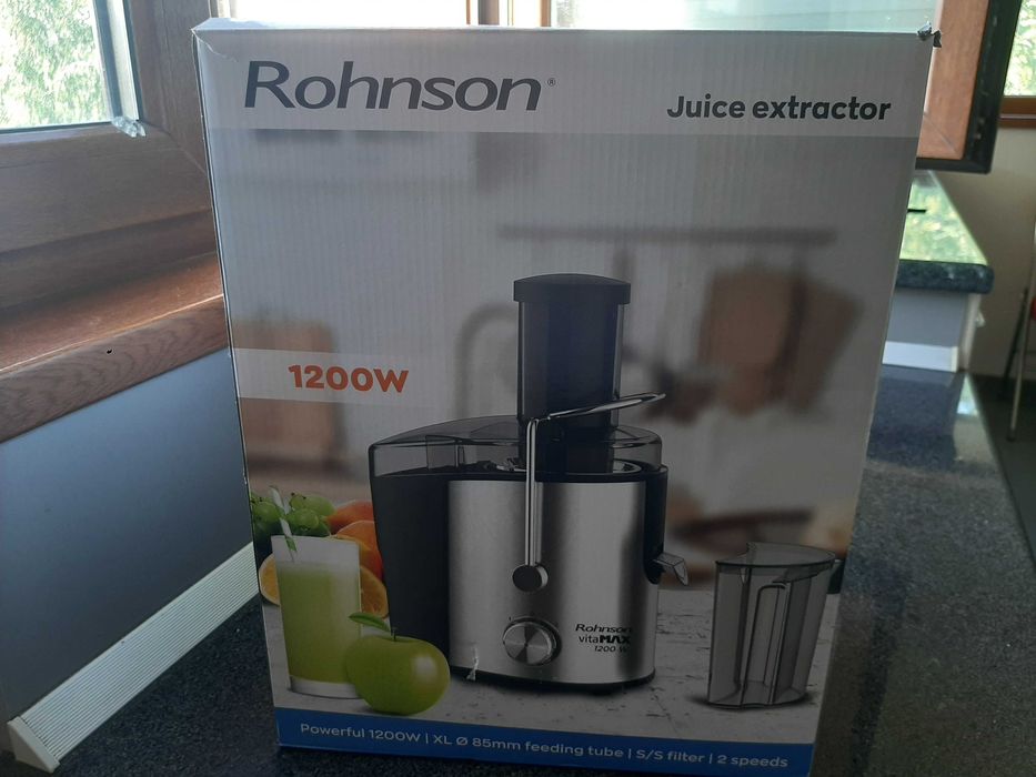 Продавам чисто нова сокоистисквачка Rohnson 1200W. ГАРАНЦИЯ