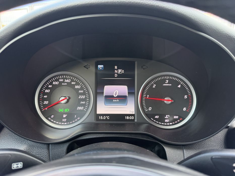**Mercedes C 180 Bluetec  **