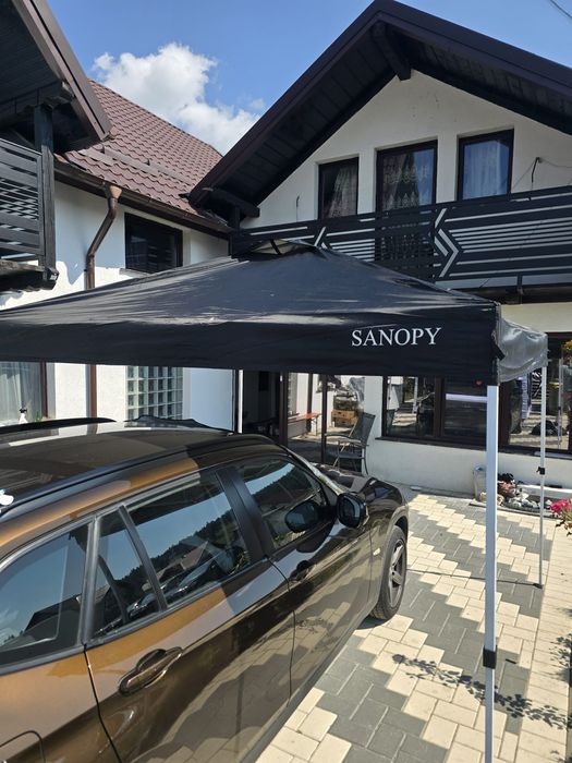 Corturi de petrecere de targuri