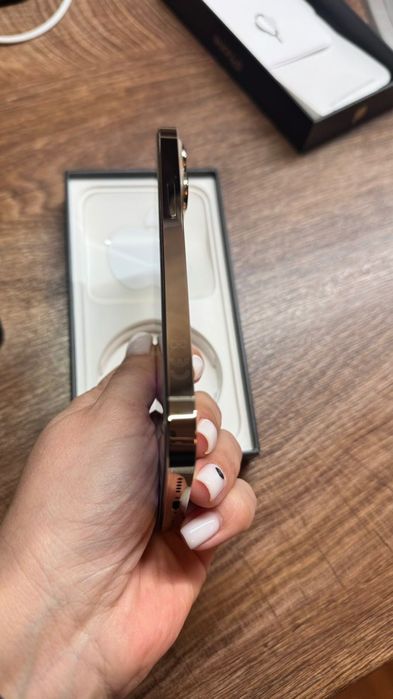 Iphone 13 pro. 128 gb. Като нов.