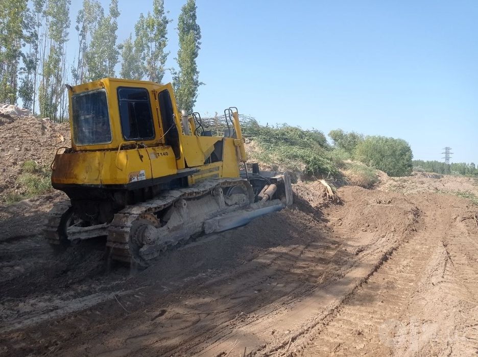 Бульдозер Buldozer YTO 140