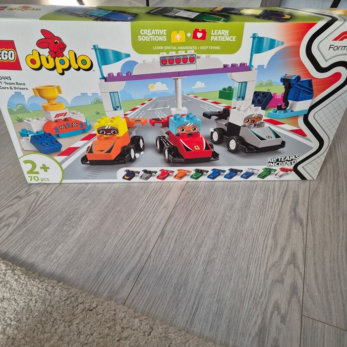 Vand lego duplo Formula 1 10445