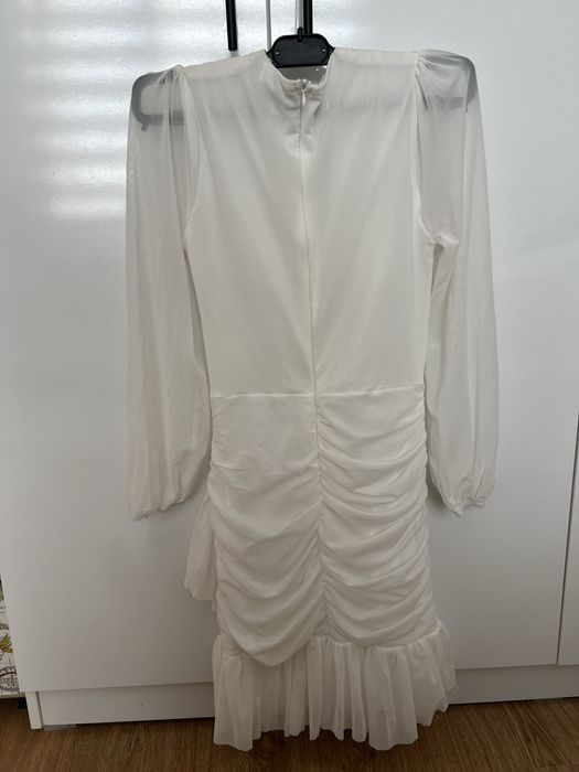 Бяла рокля / размер С/М