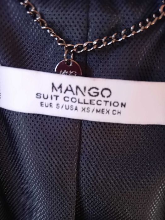 Ново дамско сако MANGO