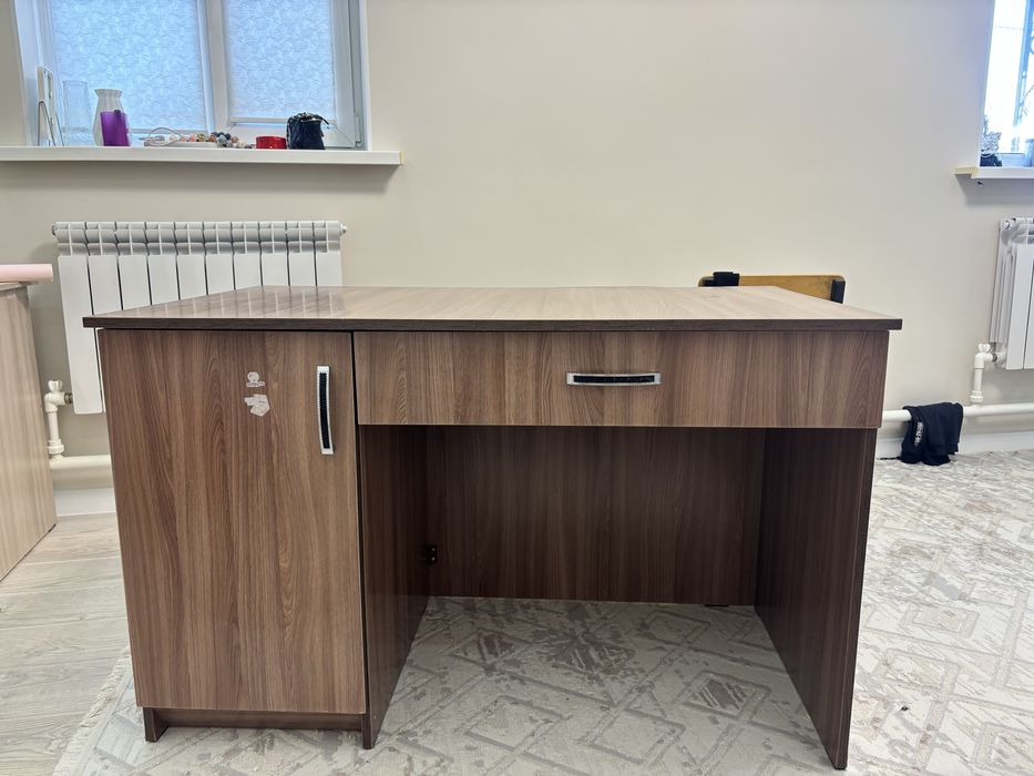 Рабочий стол для дома