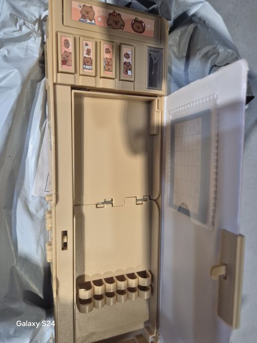 Ученически несесер на Капибара