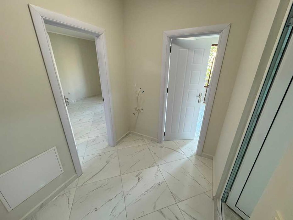 Продава се Двустаен апартамент в Търговище, Изток 1 - 67 кв.м за 792 €/кв.м - Снимка #6