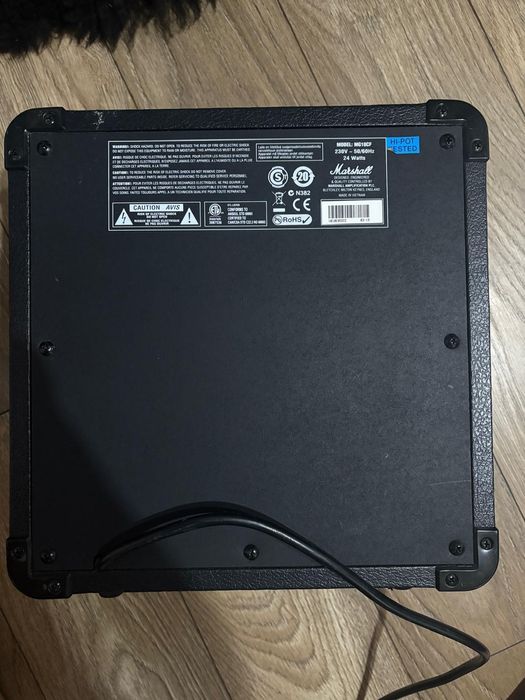 Amplificator pentru chitara Marshall mg10