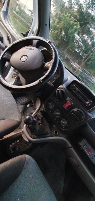Vand autoutilitara frigorifica