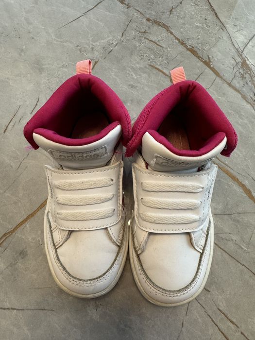 Ghete Adidas 24
