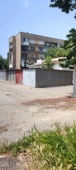 Продава се Гараж / Паркомясто в Казанлък - 15 кв.м за 12 €/кв.м - Снимка #1
