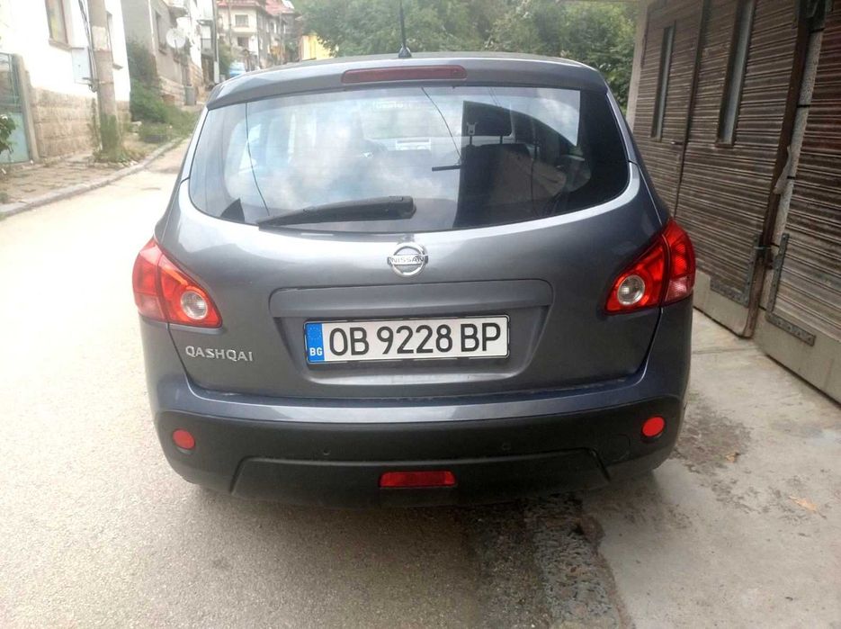 Продавам лек автомобил NISSAN QASHQAI 1. 6i + газ,  джип 2009г