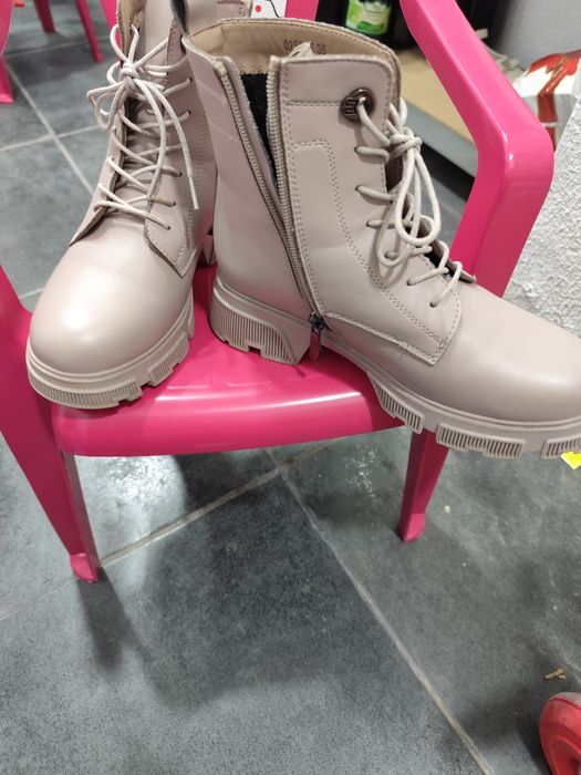 Дамски боти нови