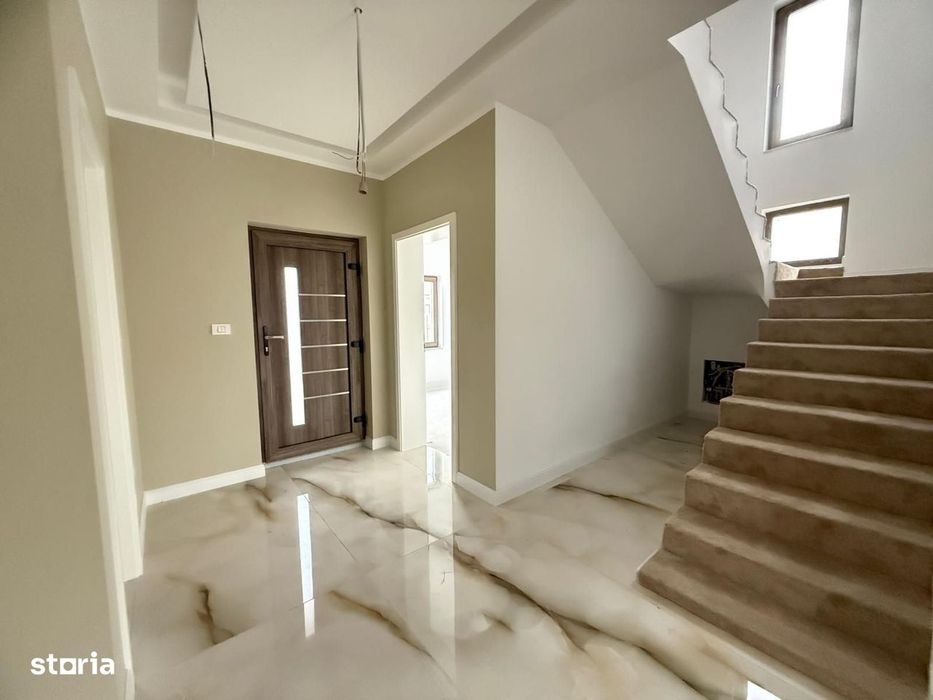 Casă individuală în Giroc, zonă liniștită, spații generoase