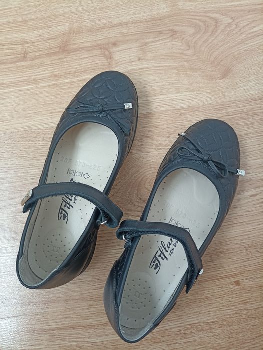 Школьные туфли 33 размер.
