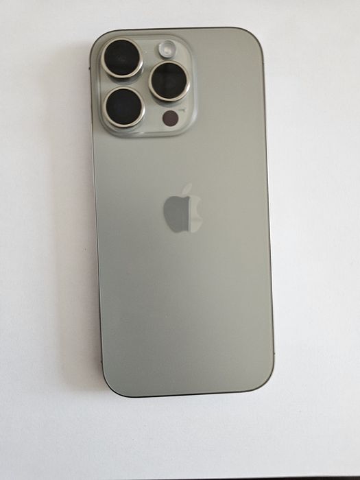 iPhone 16 pro 256gb
