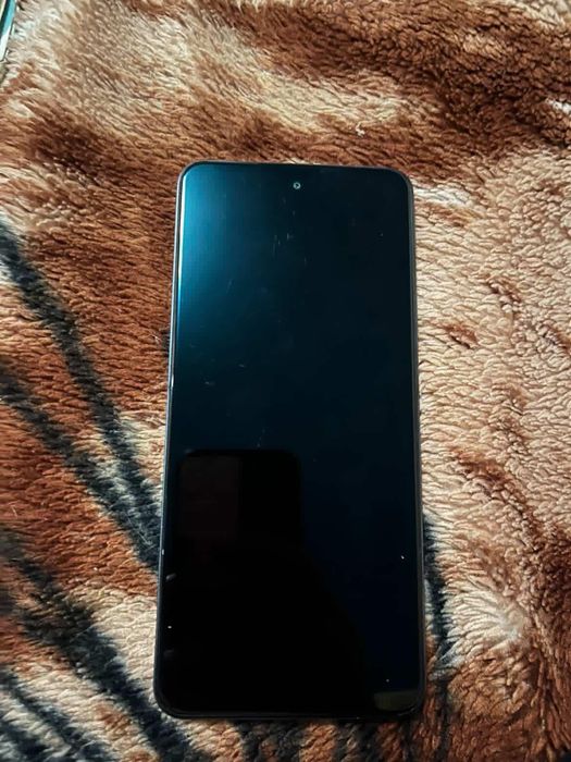 realme C65  256ГБ срочна