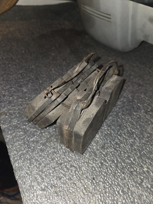 Колодки передние на бмв е38. BMW